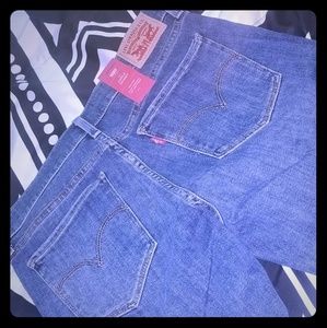 Levi jeans